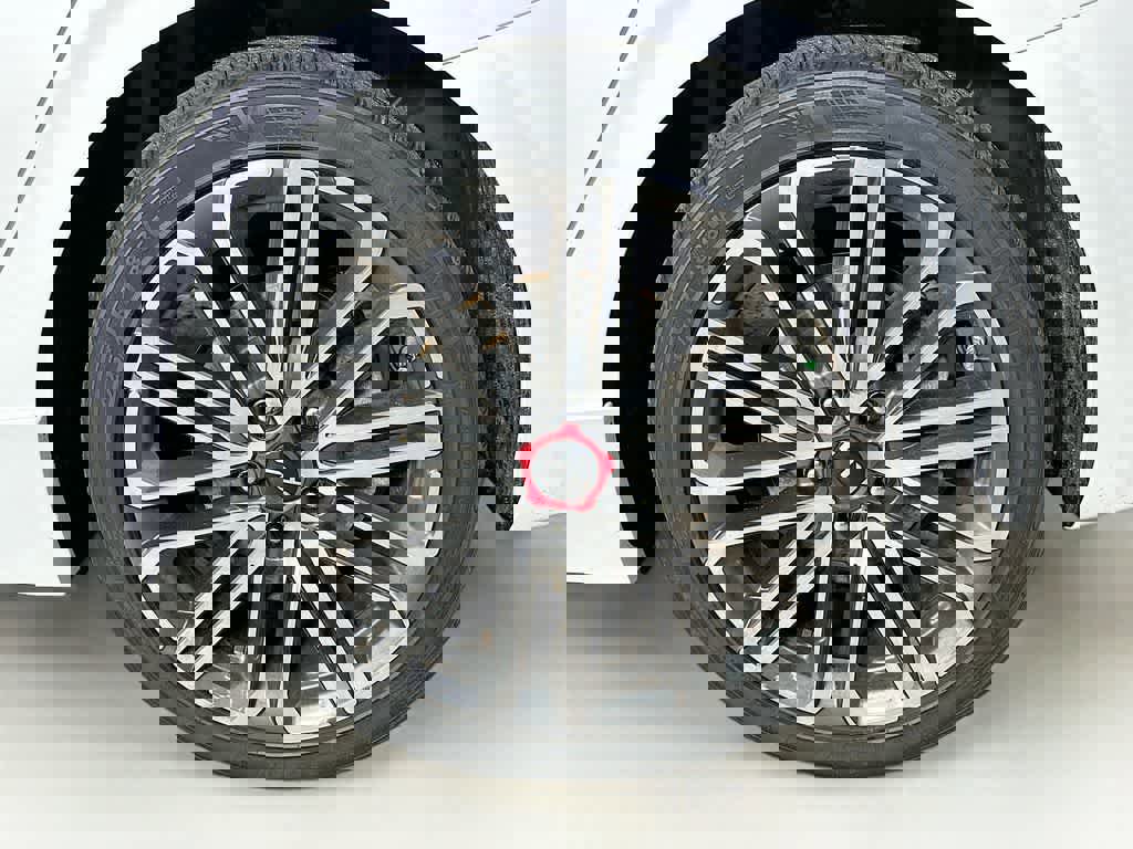 Used 2024 Kia Forte GT image 11