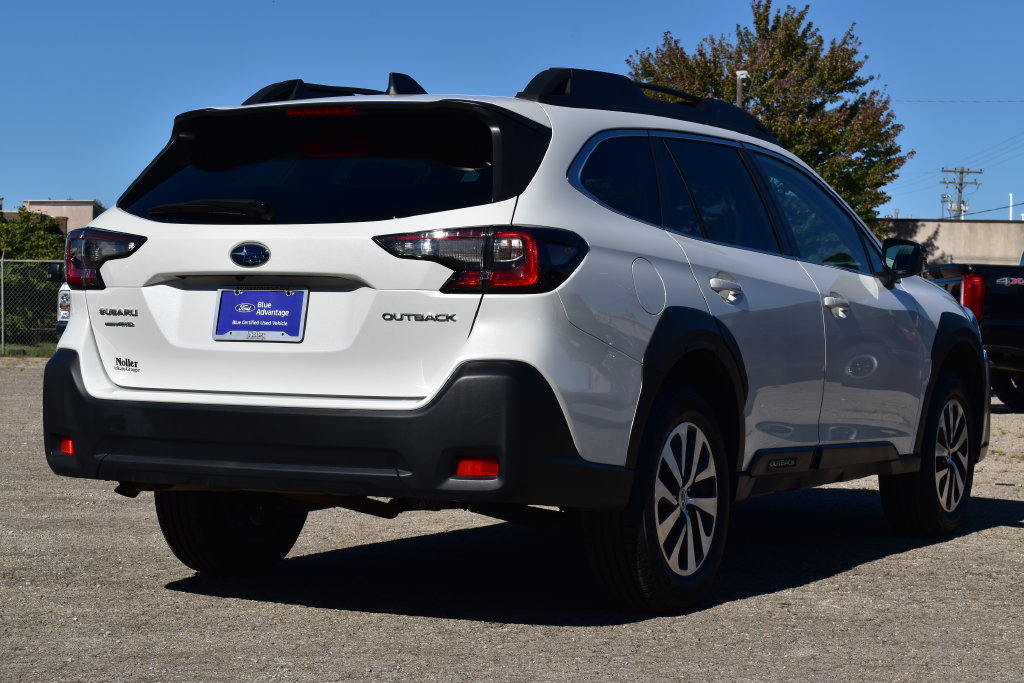 Used 2024 Subaru Outback Premium AWD/4WD image 7