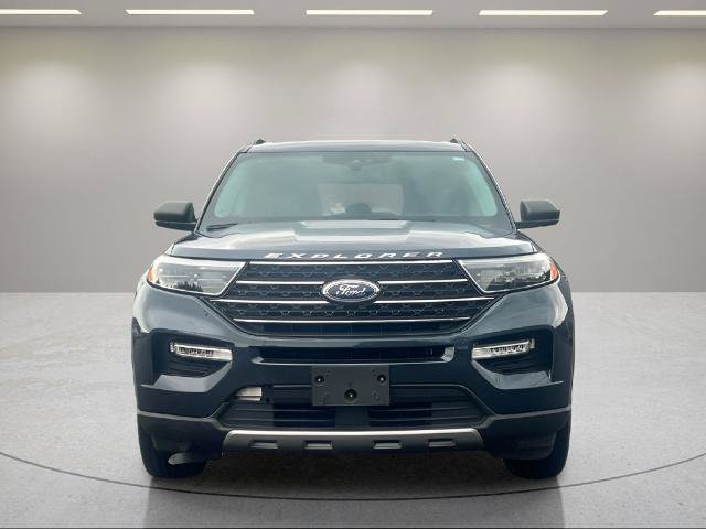 Certified 2023 Ford Explorer XLT w/ Equipment Group 202A AWD/4WD image 2