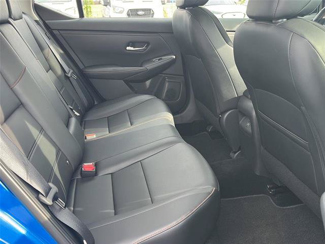 Used 2023 Nissan Sentra SR w/ SR Premium Package FWD image 16