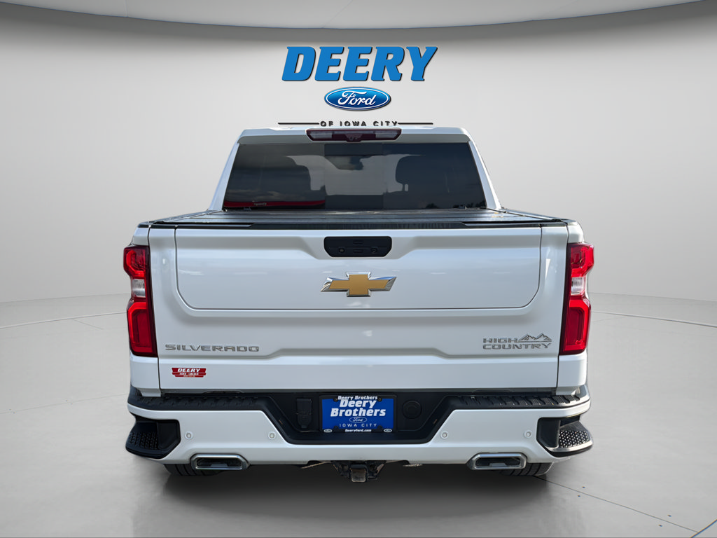 Used 2022 Chevrolet Silverado 1500 High Country w/ Technology Package AWD/4WD image 12