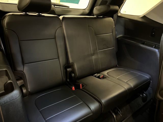 Used 2021 Chevrolet Traverse Premier image 8