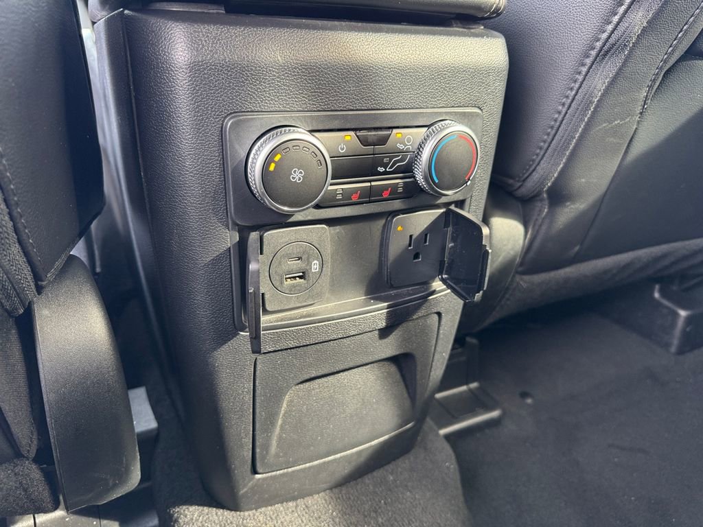 Certified 2022 Ford Explorer Limited w/ Equipment Group 301A image 18