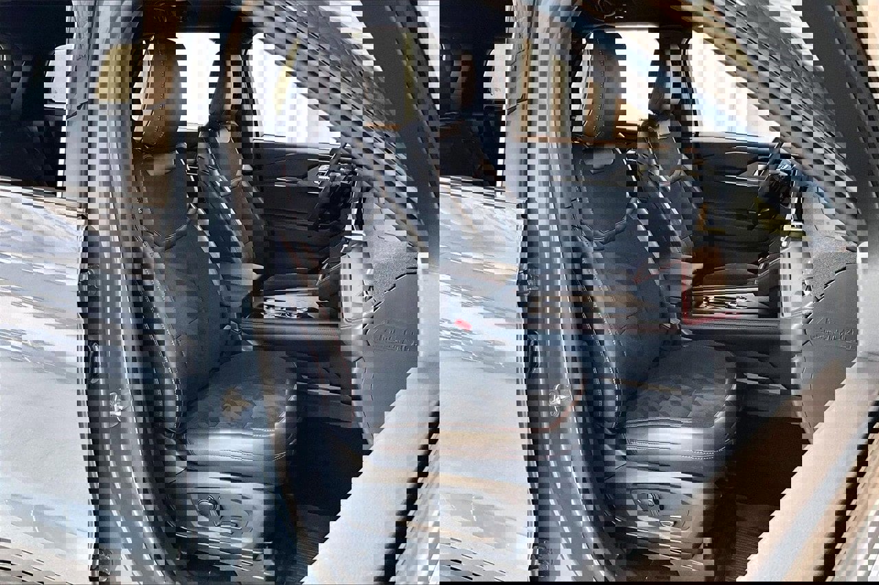 Certified 2025 Ford Explorer ST image 10