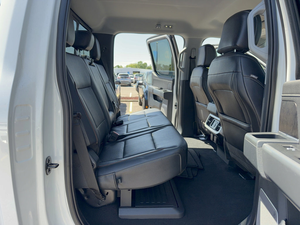 Certified 2023 Ford F250 Lariat w/ Lariat Ultimate Package image 15