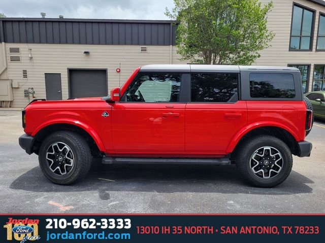Certified 2023 Ford Bronco Outer Banks AWD/4WD image 2