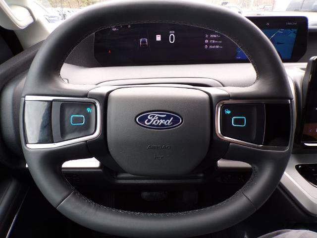 Certified 2025 Ford Expedition Active AWD/4WD image 25