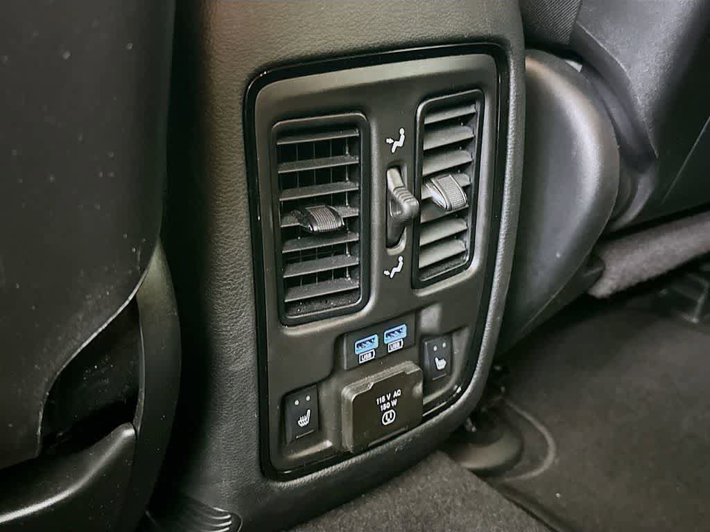 Used 2025 Dodge Durango R/T AWD/4WD image 13