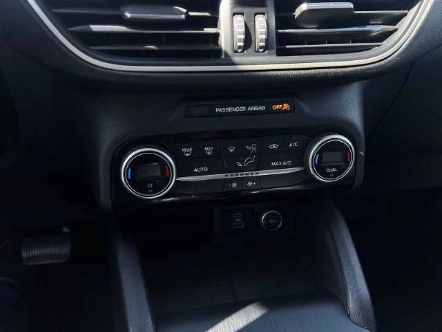 Certified 2021 Ford Escape SE w/ SE Sport Appearance Package image 14