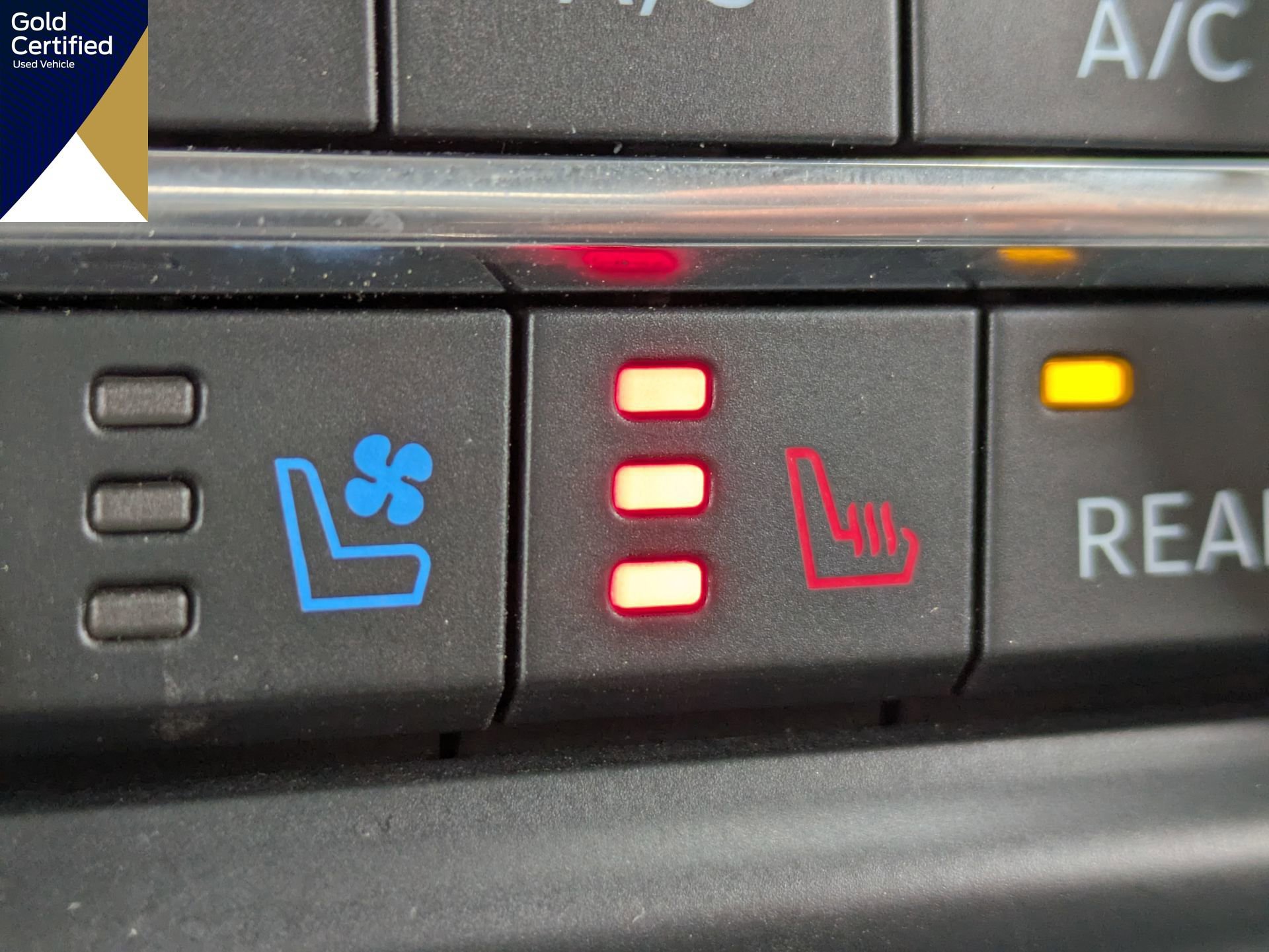 Certified 2022 Ford Expedition XLT image 30