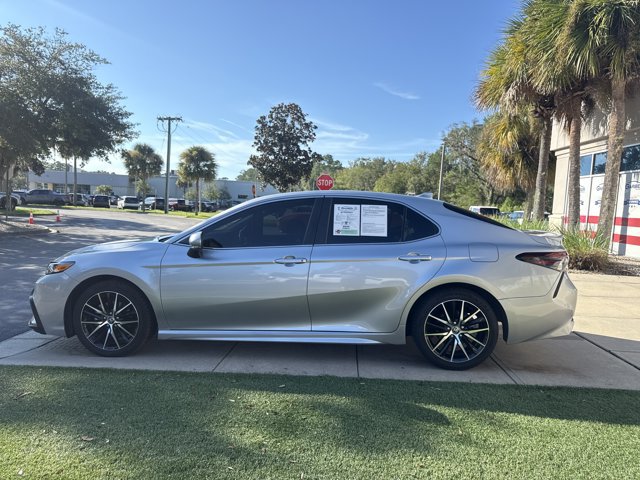 Used 2023 Toyota Camry SE FWD image 8