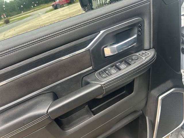 Used 2024 RAM 2500 Laramie w/ Night Edition AWD/4WD image 10