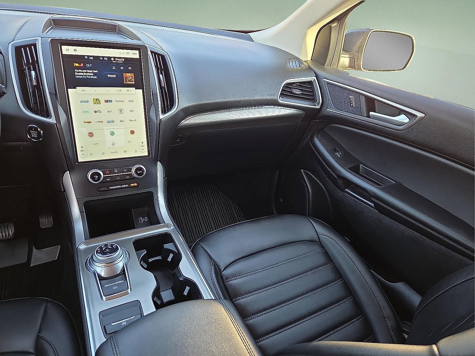 Certified 2022 Ford Edge SEL w/ Convenience Package image 12