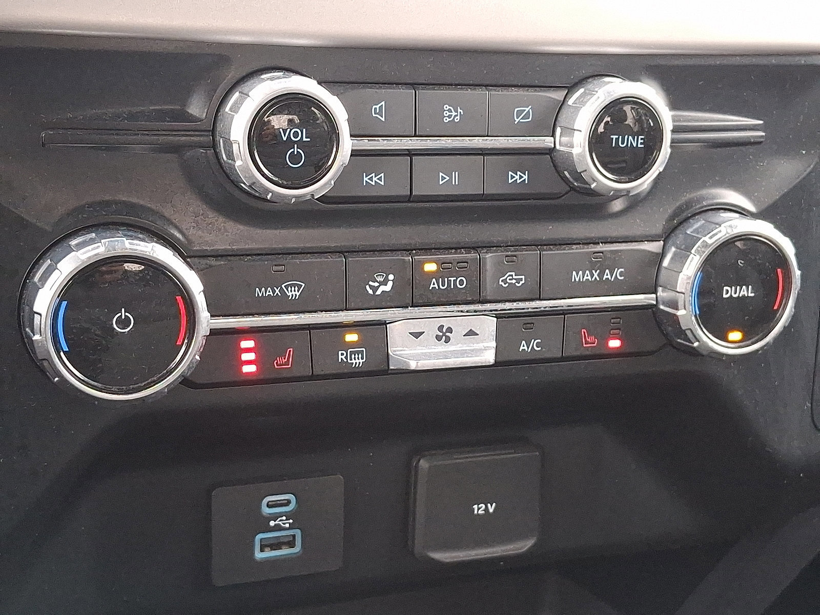 Certified 2023 Ford F150 XLT w/ Equipment Group 302A High image 15