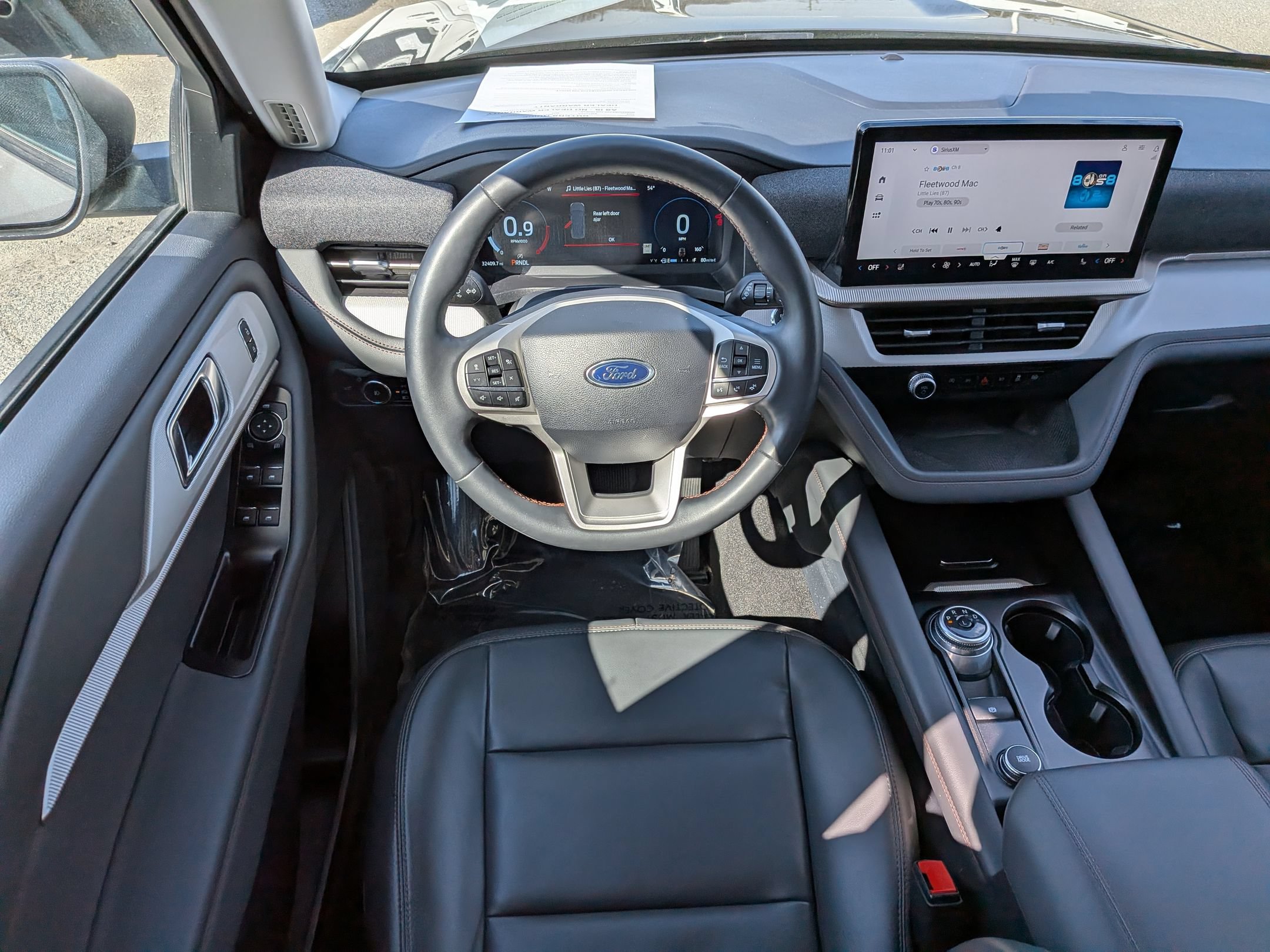 Certified 2025 Ford Explorer Active w/ Active Comfort Package AWD/4WD image 29