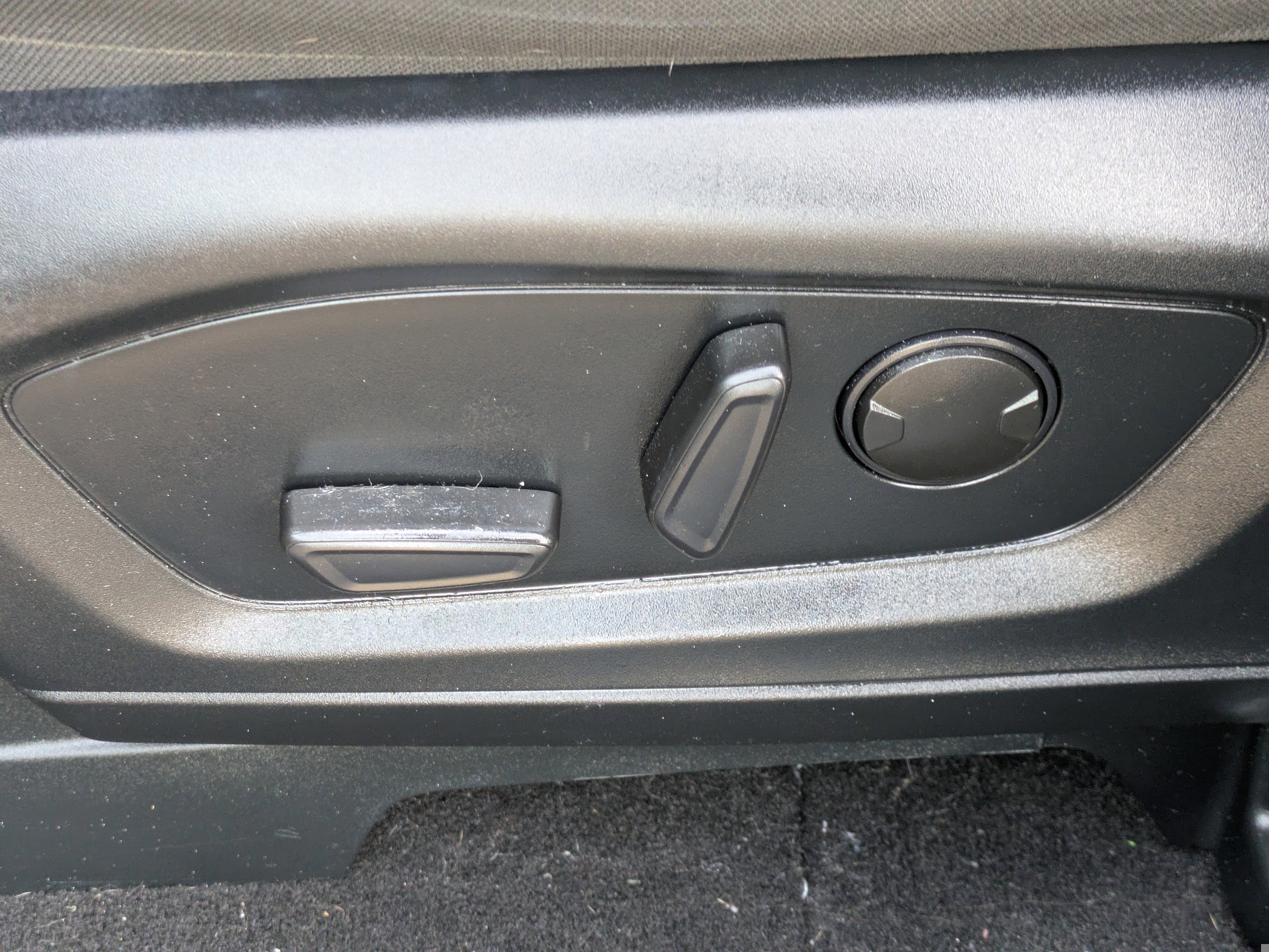 Certified 2024 Ford Explorer XLT AWD/4WD image 19