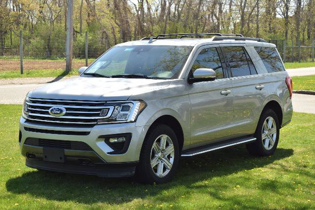 Certified 2020 Ford Expedition XLT w/ Equipment Group 202A AWD/4WD image 3
