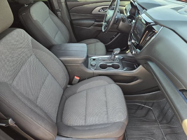 Used 2023 Chevrolet Traverse LT FWD image 13