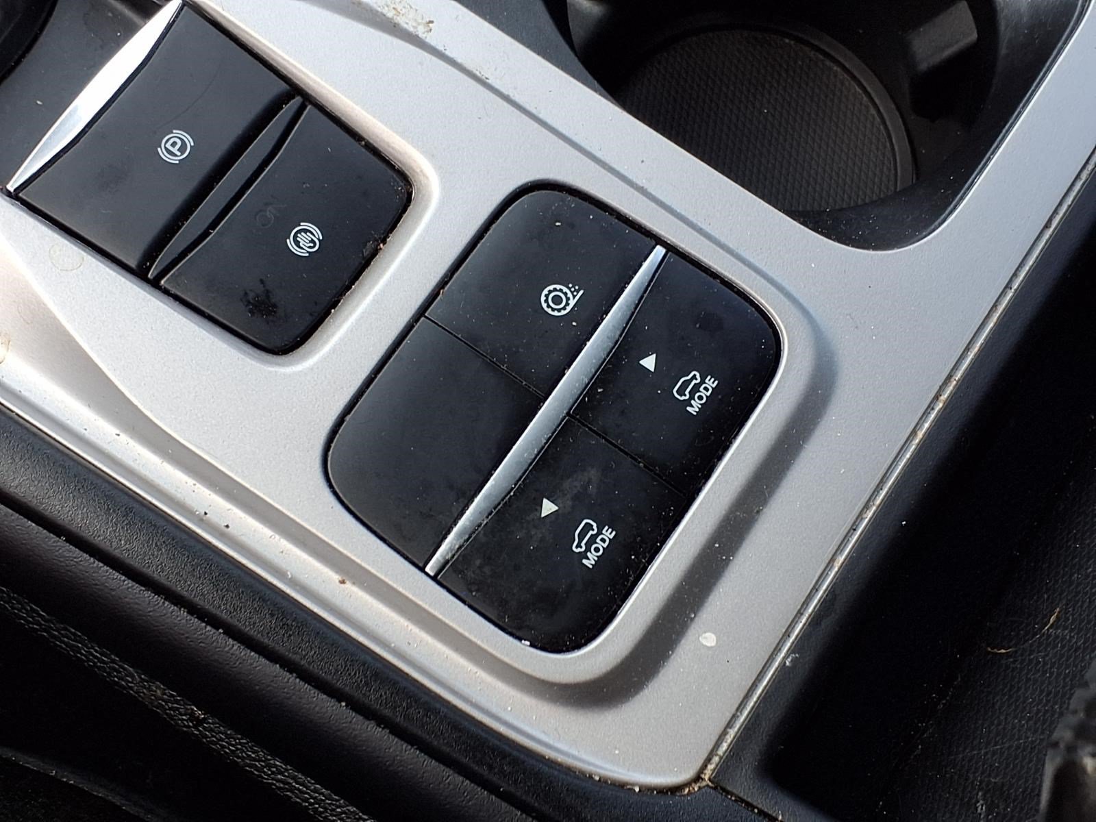 Certified 2023 Ford Explorer XLT RWD image 20