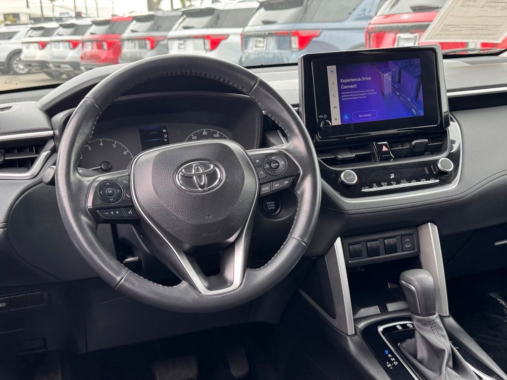 Used 2024 Toyota Corolla Cross LE AWD/4WD image 27