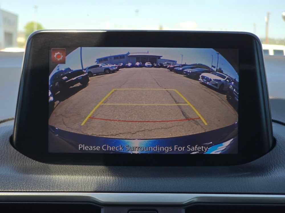Used 2018 MAZDA MAZDA3 Touring FWD image 19
