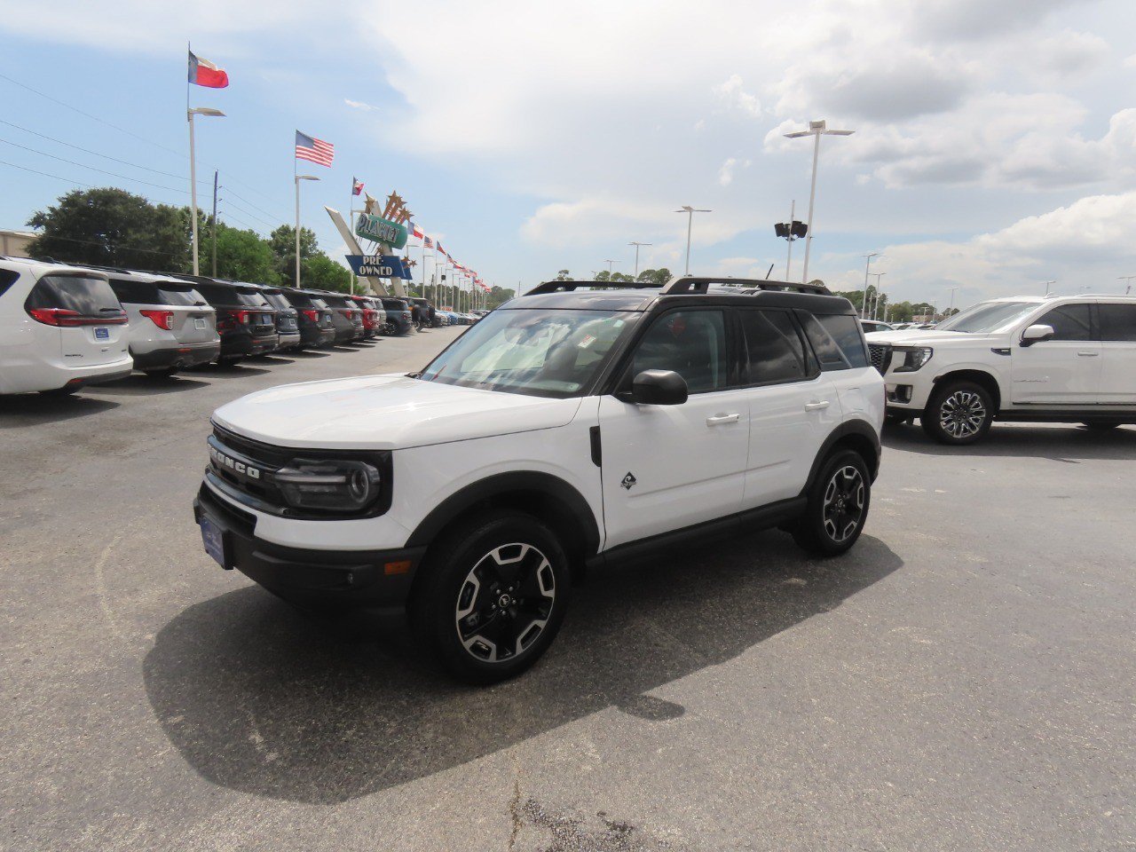 Certified 2024 Ford Bronco Sport Outer Banks AWD/4WD image 2