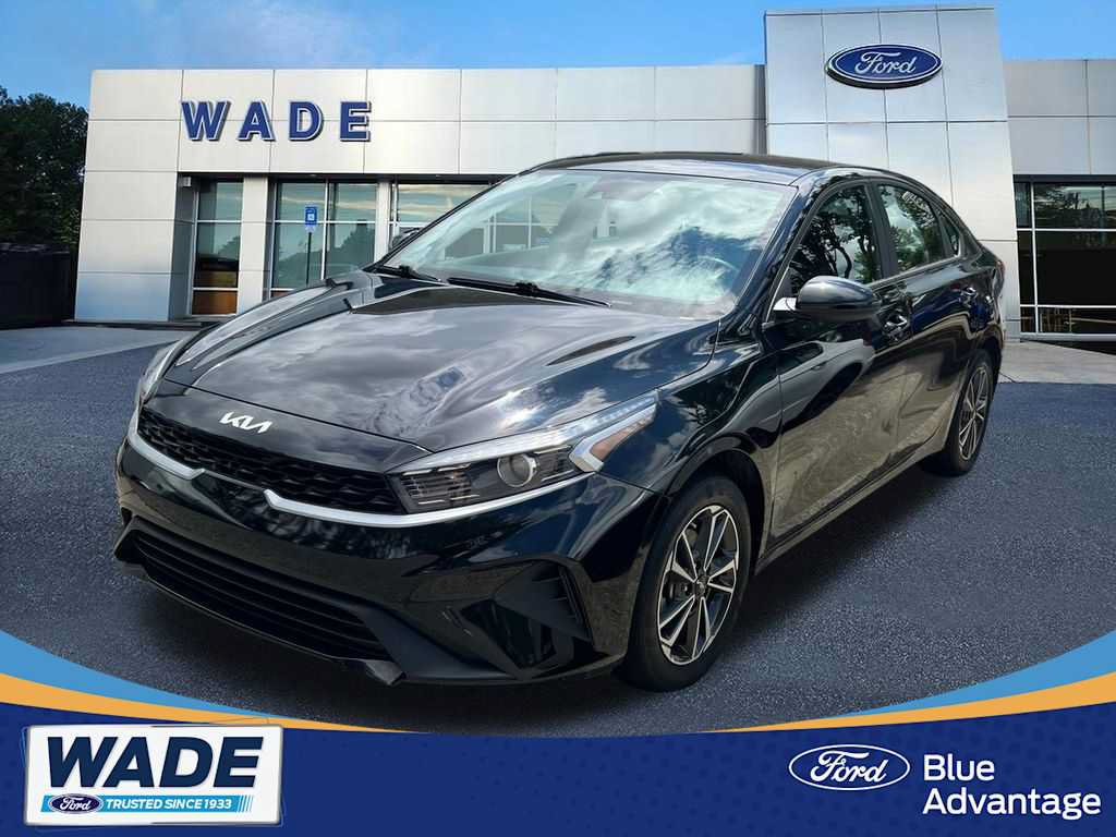 Used 2023 Kia Forte LXS FWD video 1