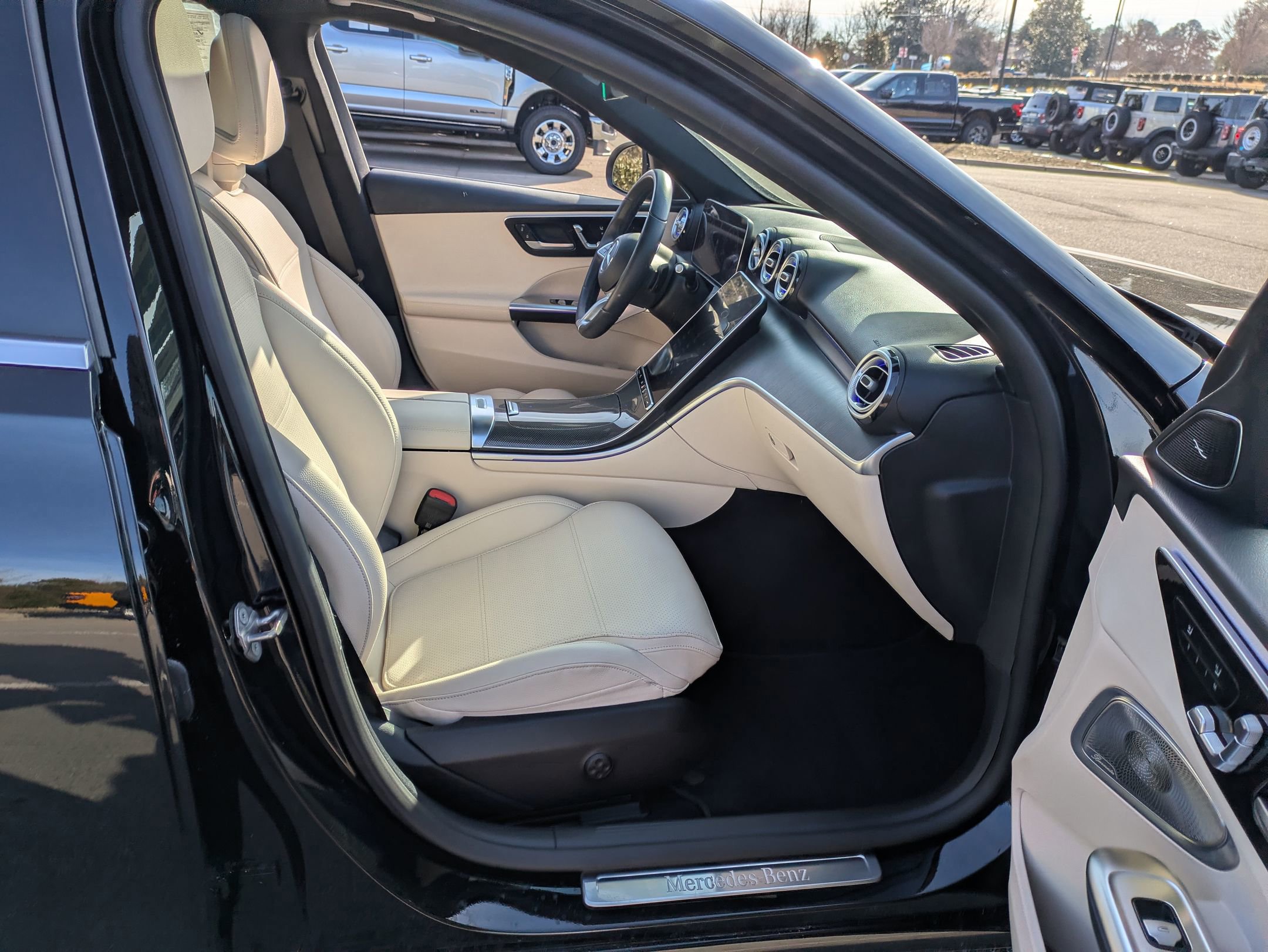 Used 2022 Mercedes-Benz C 300 Sedan image 36