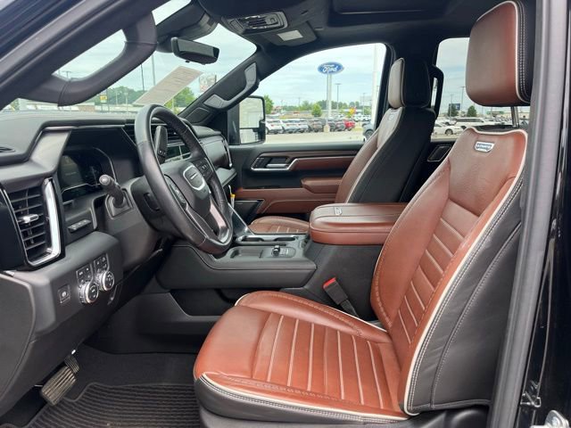Used 2024 GMC Sierra 3500 Denali Ultimate AWD/4WD image 5
