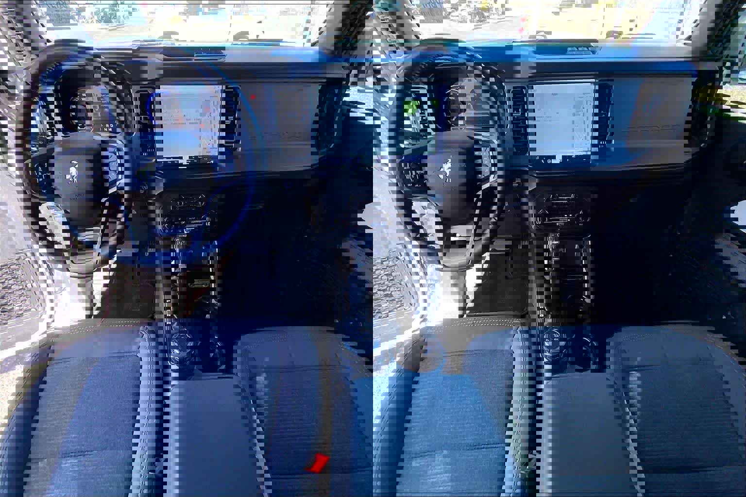 Certified 2023 Ford Bronco Outer Banks AWD/4WD image 13