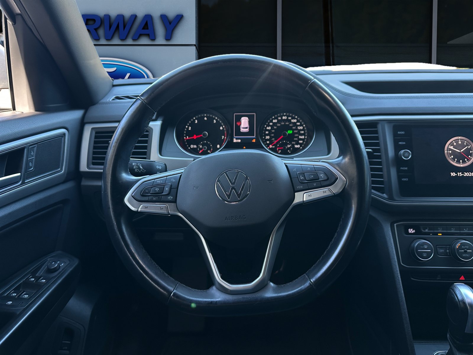 Used 2020 Volkswagen Atlas Cross Sport SE w/ Panoramic Sunroof Package AWD/4WD image 14