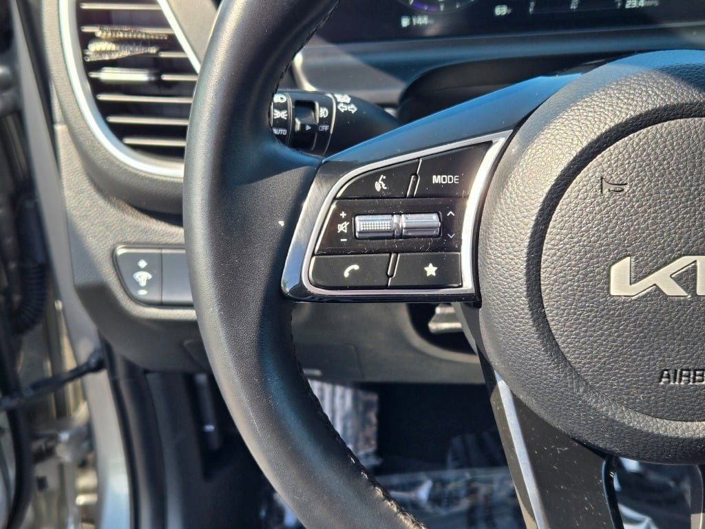 Used 2024 Kia Seltos EX AWD/4WD image 30