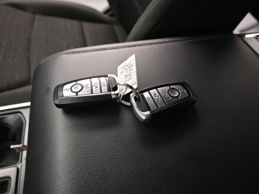 Certified 2022 Ford F150 XLT w/ Equipment Group 302A High image 18