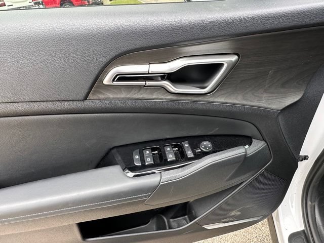 Used 2025 Kia Sportage X-Line w/ Premium Package AWD/4WD image 17