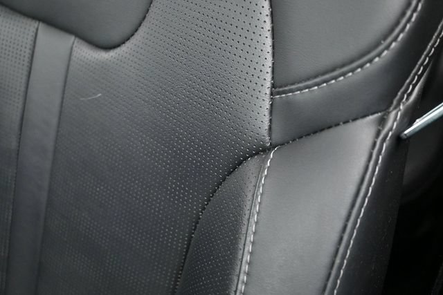 Used 2025 Kia Sorento S FWD image 14