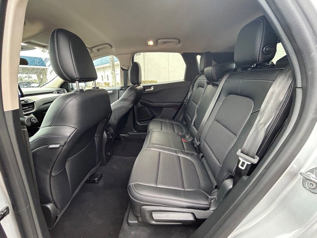 Certified 2020 Ford Escape SEL FWD image 32