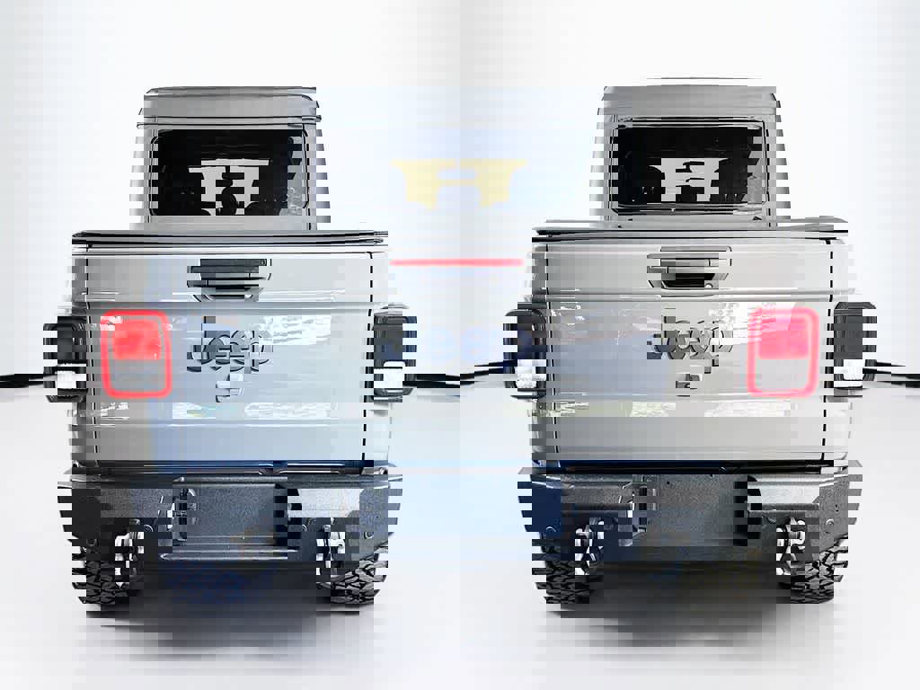 Used 2022 Jeep Gladiator Sport image 4