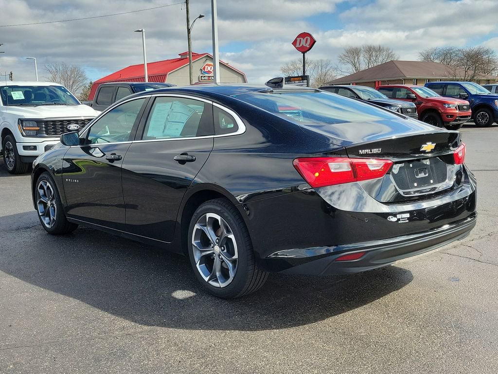 Used 2024 Chevrolet Malibu LT image 3
