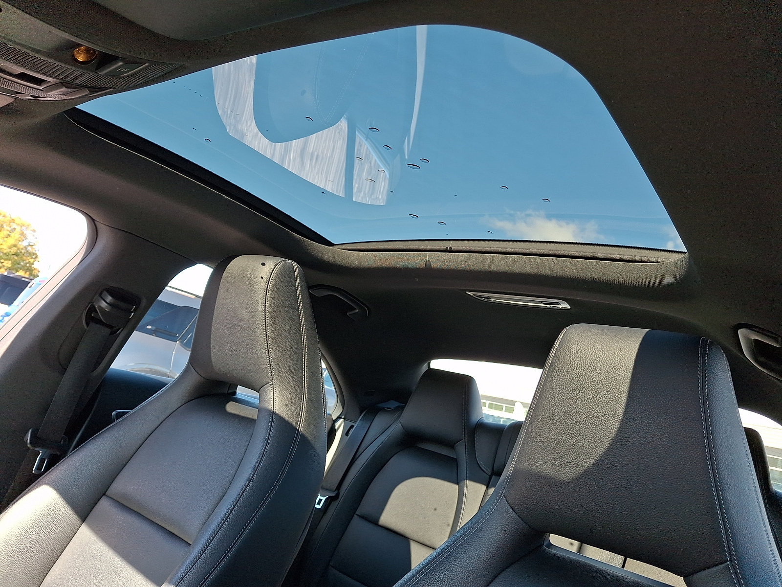 Used 2018 Mercedes-Benz CLA 250 4MATIC image 21