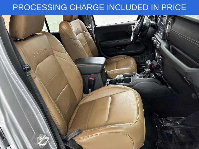 Used 2021 Jeep Wrangler Unlimited Sahara w/ Cold Weather Group AWD/4WD image 14
