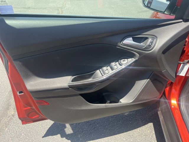 Certified 2018 Ford Focus Titanium FWD image 12