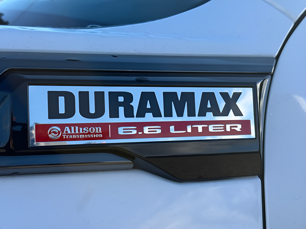 Used 2024 GMC Sierra 2500 AT4 w/ AT4 Premium Plus Package AWD/4WD image 23