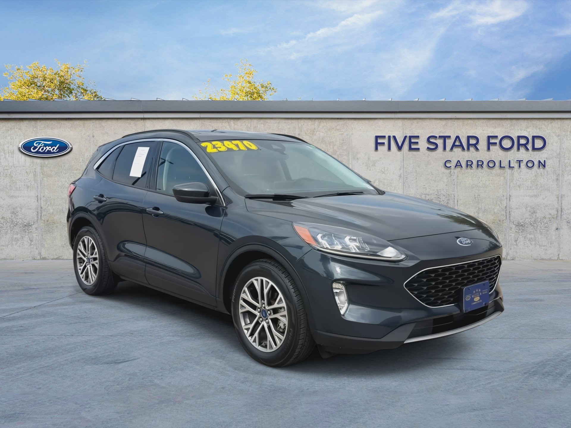 Certified 2022 Ford Escape SEL FWD image 2