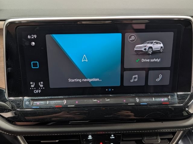 Used 2024 Volkswagen Atlas SE AWD/4WD image 21