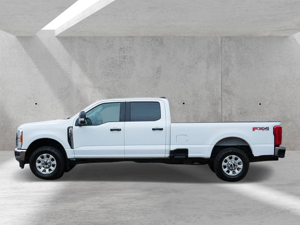 Certified 2023 Ford F350 XLT w/ FX4 Off-Road Package AWD/4WD image 5