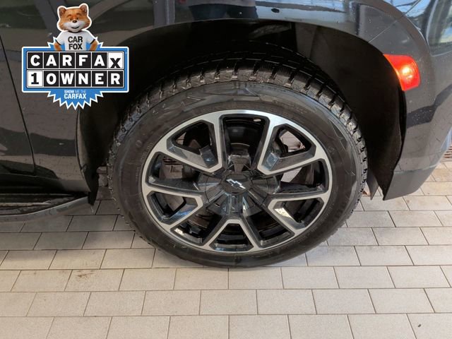 Used 2022 Chevrolet Suburban RST w/ Luxury Package image 16