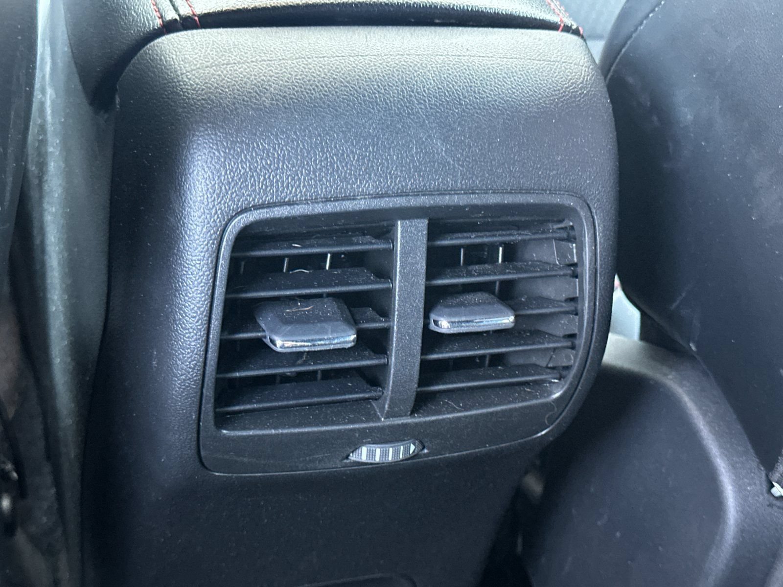 Certified 2025 Ford Escape ST-Line FWD image 31
