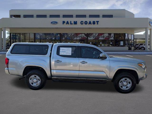 Used 2022 Toyota Tacoma SR5 RWD image 3