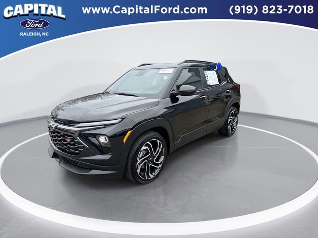 Used 2025 Chevrolet TrailBlazer RS w/ Convenience Package image 2