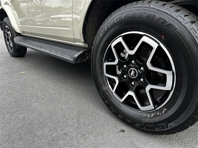 Certified 2025 Ford Bronco Outer Banks image 12